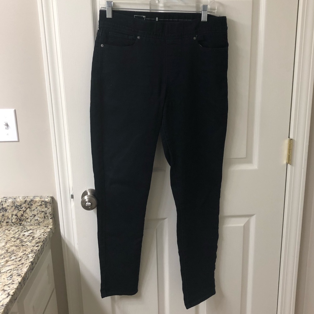 Levi’s dark wash jegging